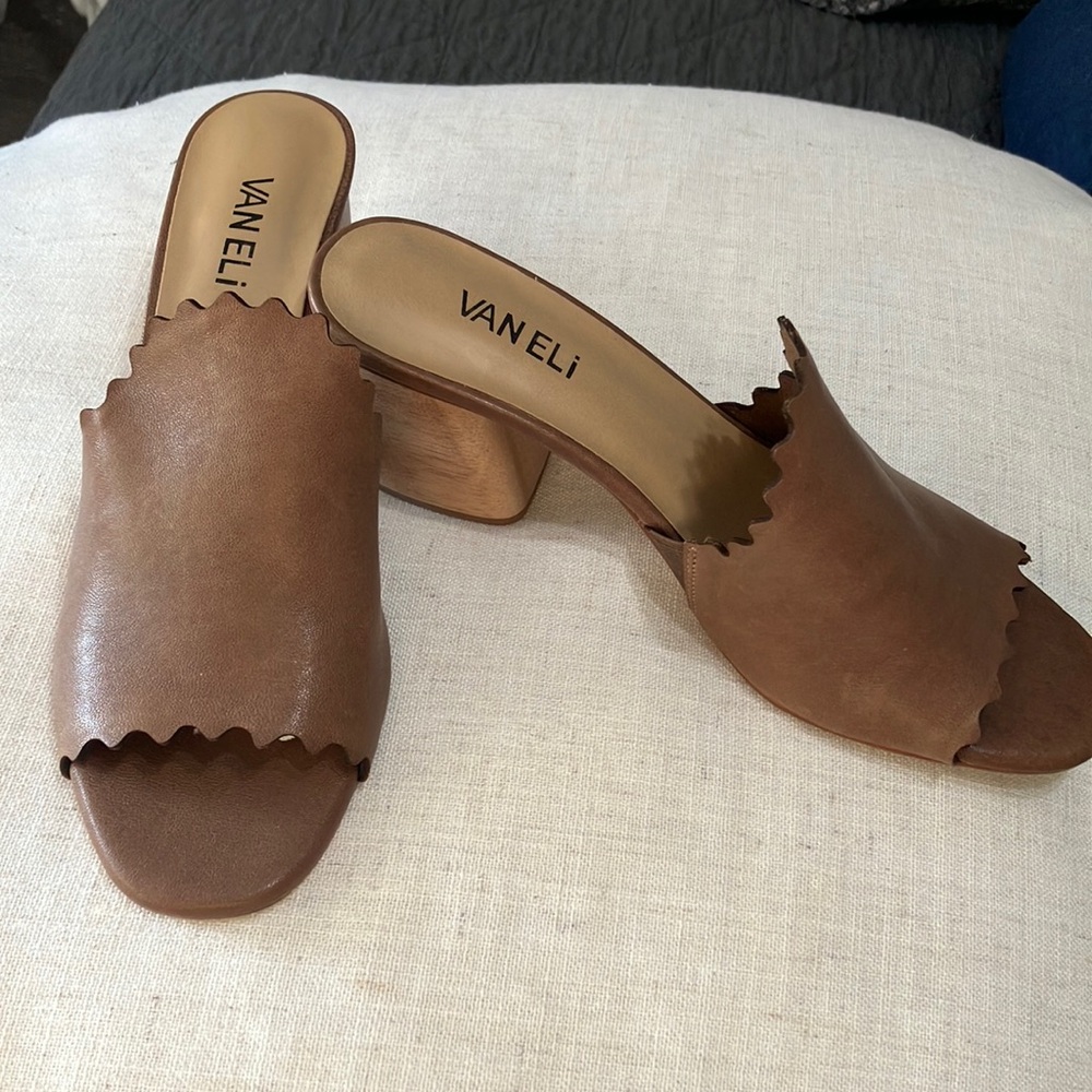 New and never worn Vaneli sandals